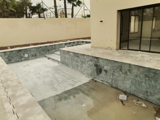 Semi-finished villa for sale in Targa 