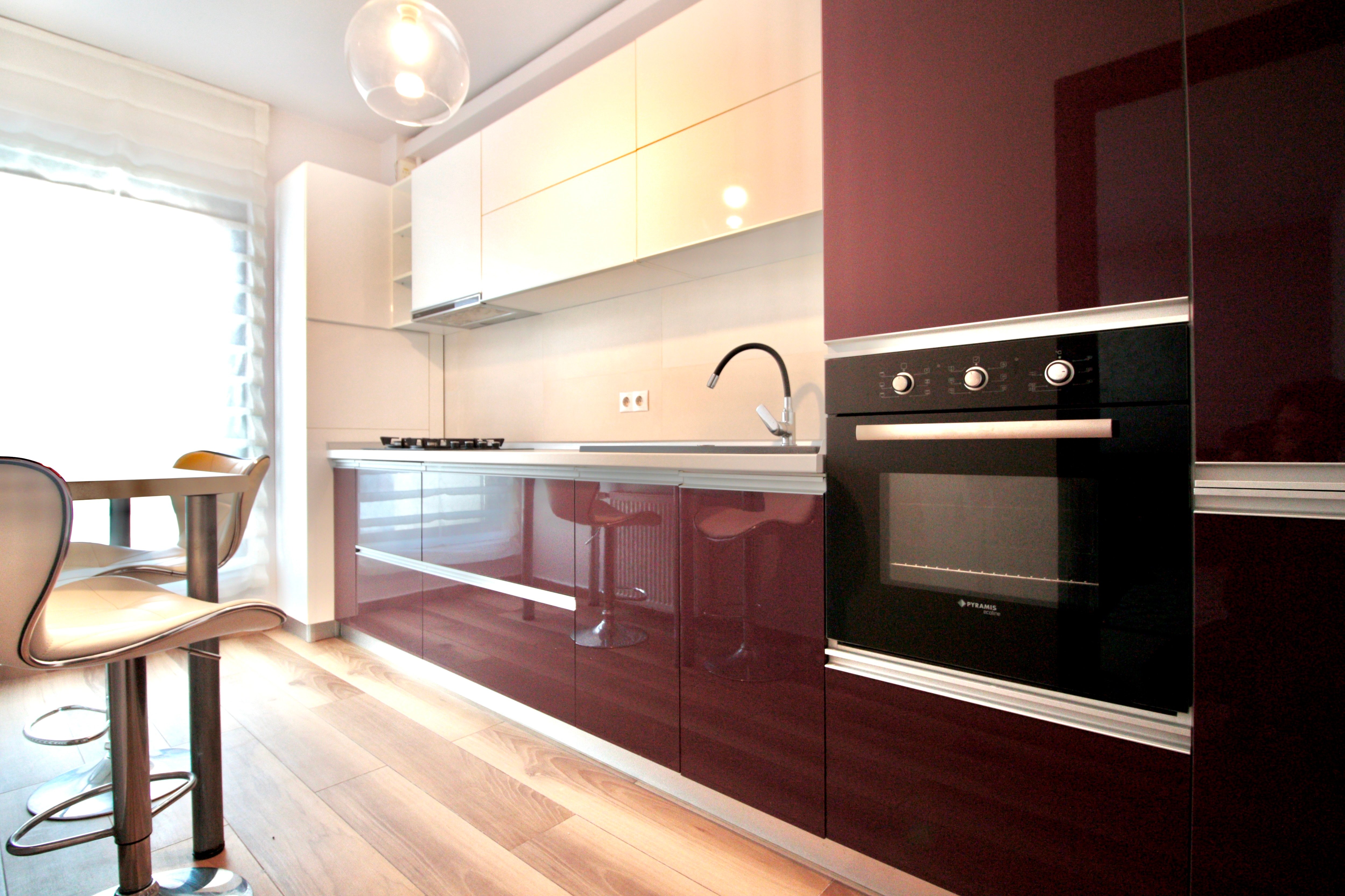 BRANCOVEANU METROU-MARTSOR, BLOQUE 2015, ELEGANTE APARTAMENTO, CON ESTACIONAMIENTO, 0% COMISIÓN!