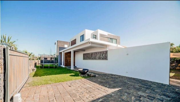 Luxury Villa for rent Flic en flac 