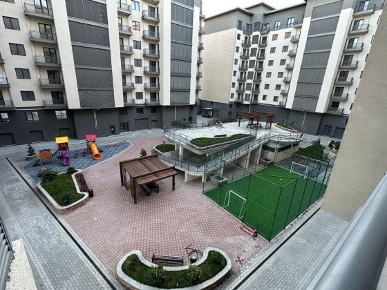 2 BDR flat for rent in White City