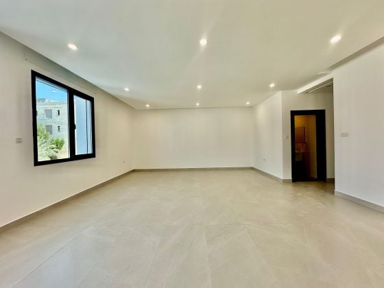 Brand new 3- bedroom apartment for rent in Al-Jabriya