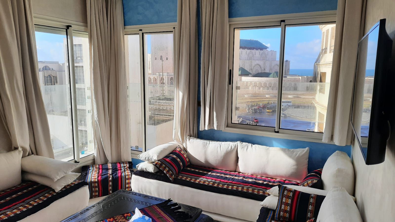 Appartement meublé de 78 m² face à la Mosquée Hassan II – Idéal expatriés