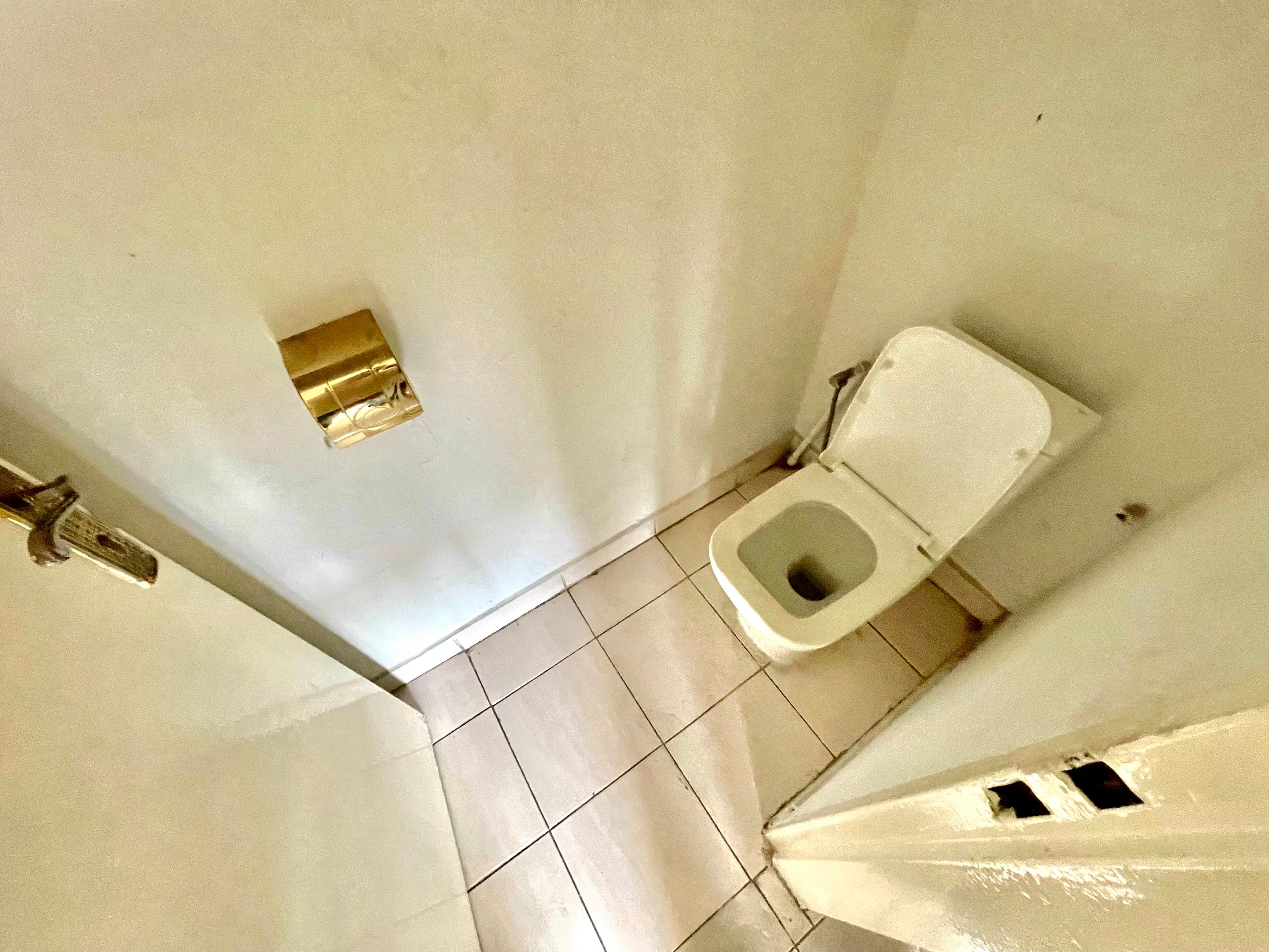 2-BEDROOM APARTMENT FOR SALE IN KINSHASA-GOMBE