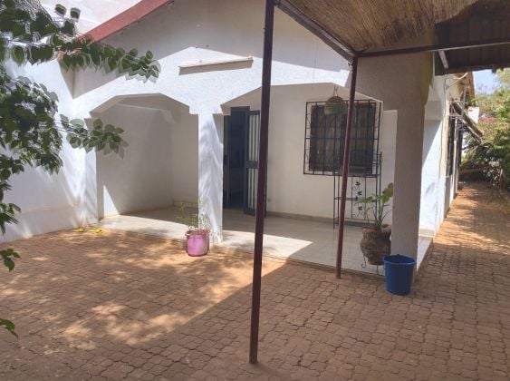 VILLA MEUBLÉE DE STANDING TYPE F3 À OUAGA 2000 AZIMMO EN ...