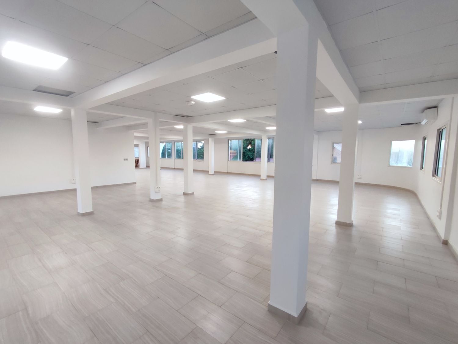 OPPORTUNITÉ INVESTISSEUR : IMMEUBLE DE STANDING – BD LYAUTEY, TOLIARA (Réf : VB/23007)