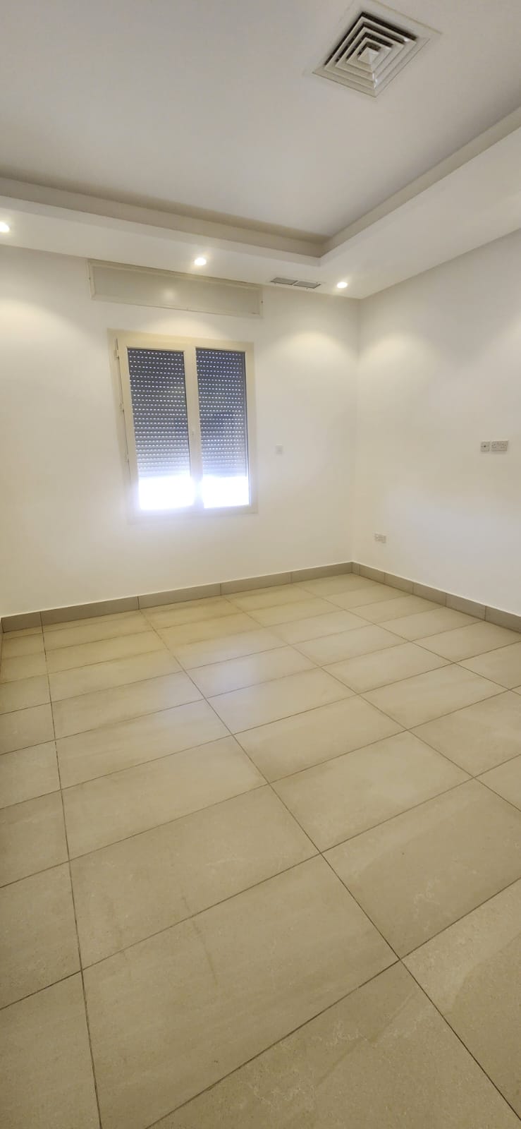 Flat for rent in Sabah Alahmad suitable for subcontract workers! 