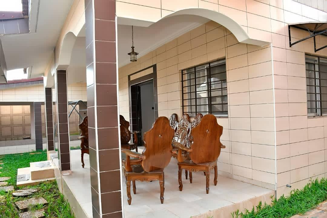 Duplex de 7 pièces à louer à Bassam cité Rosiers 2