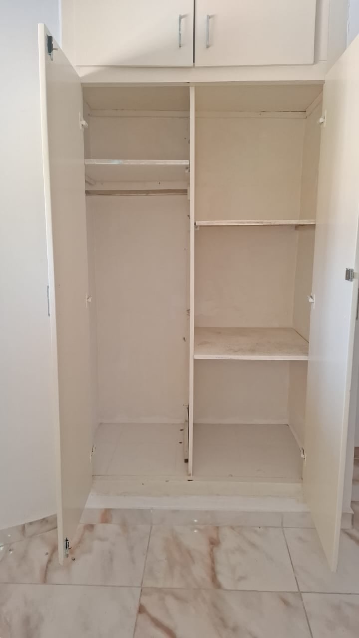 Location d'un appartement de 4 pièces en zone 4 