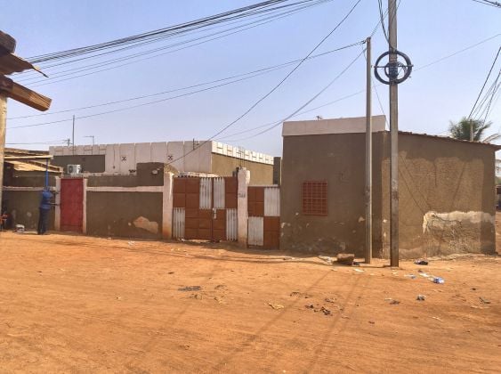 UNE MAGNIFIQUE VILLA F4 SÉPARÉE DE TROIS APPARTEMENTS DE ...