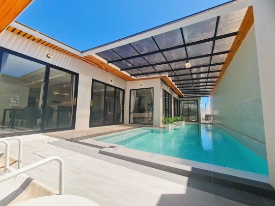 4BR Luxury White Pool Villa for Rent in Pa Klok , Phuket (TU-2137)