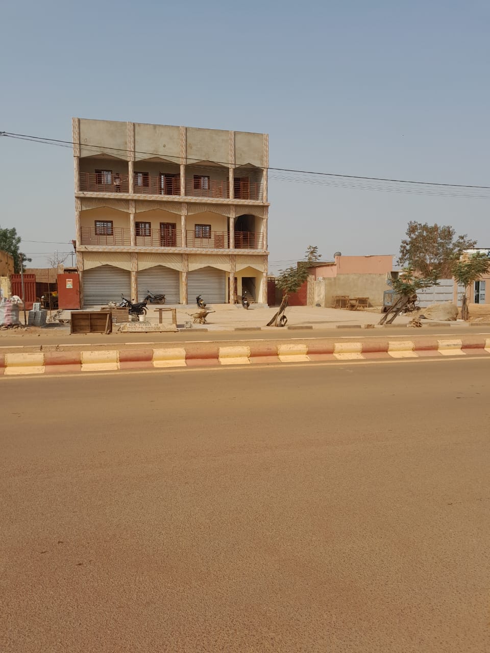 DEUX APPARTEMENTS À USAGE DE BUREAUX AU R+1 ET R+2 EN LOCATION À SAABA SUR PERFECTOR IMMOBILIER