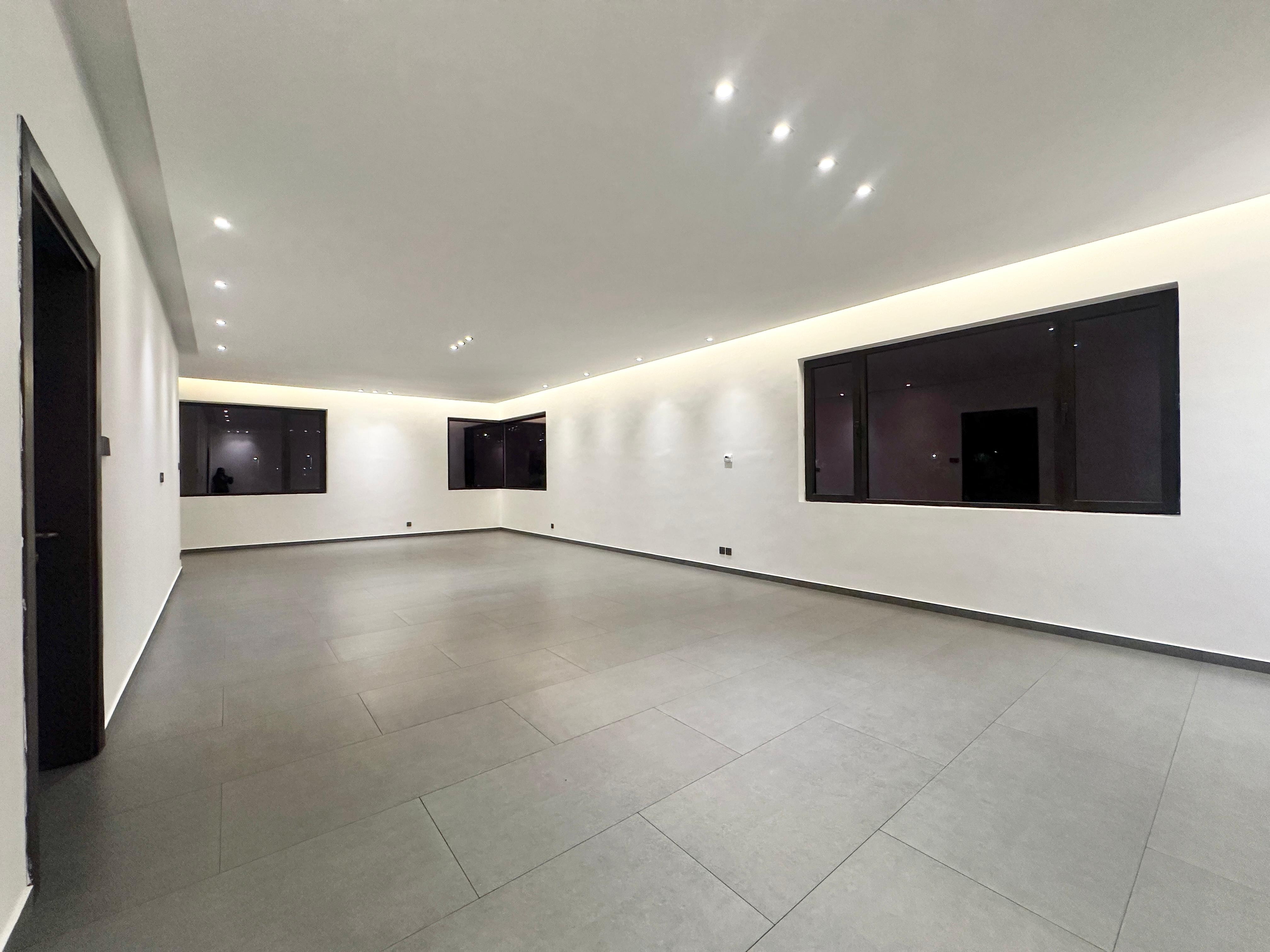 Spacious Four bedroom for rent in Bayan