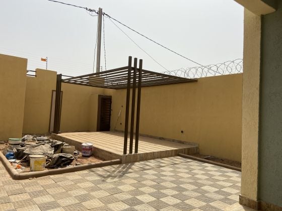 MAGNIFIQUE VILLA NEUVE TYPE F5 EN LOCATION À LA CITÉ ...