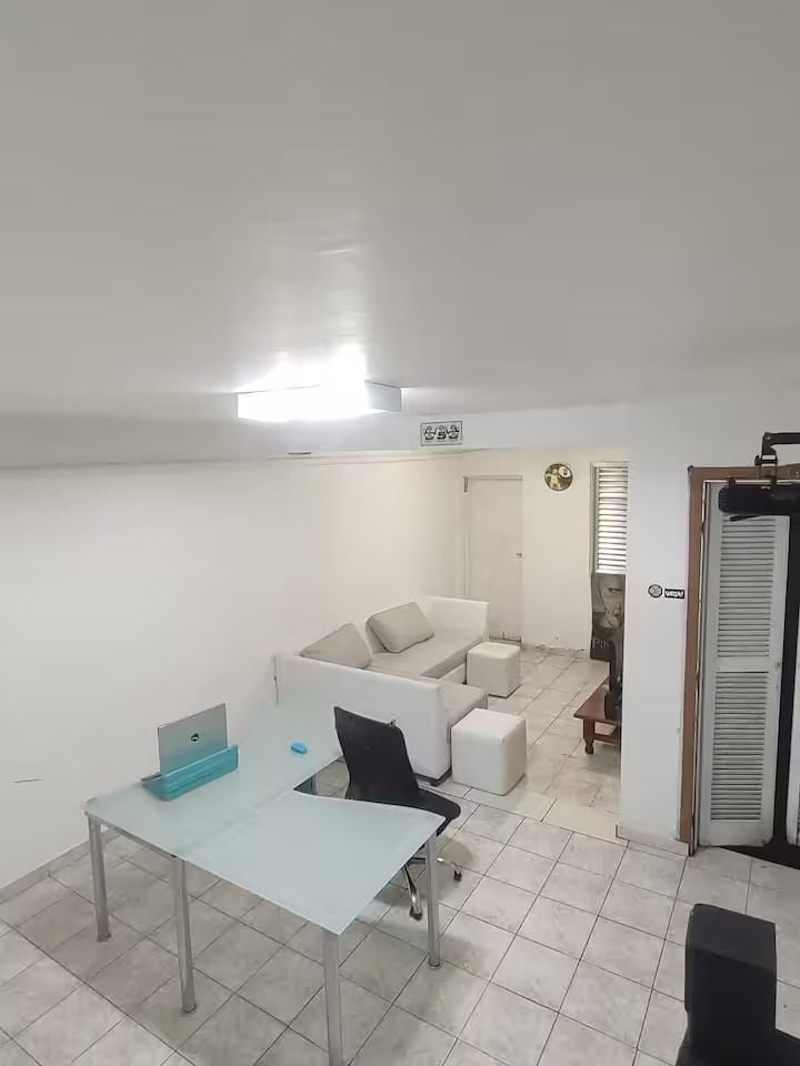 Private furnished studio located in Sao paulo Planalto Paulista, one of the safest residential neighborhoods in São Paulo.