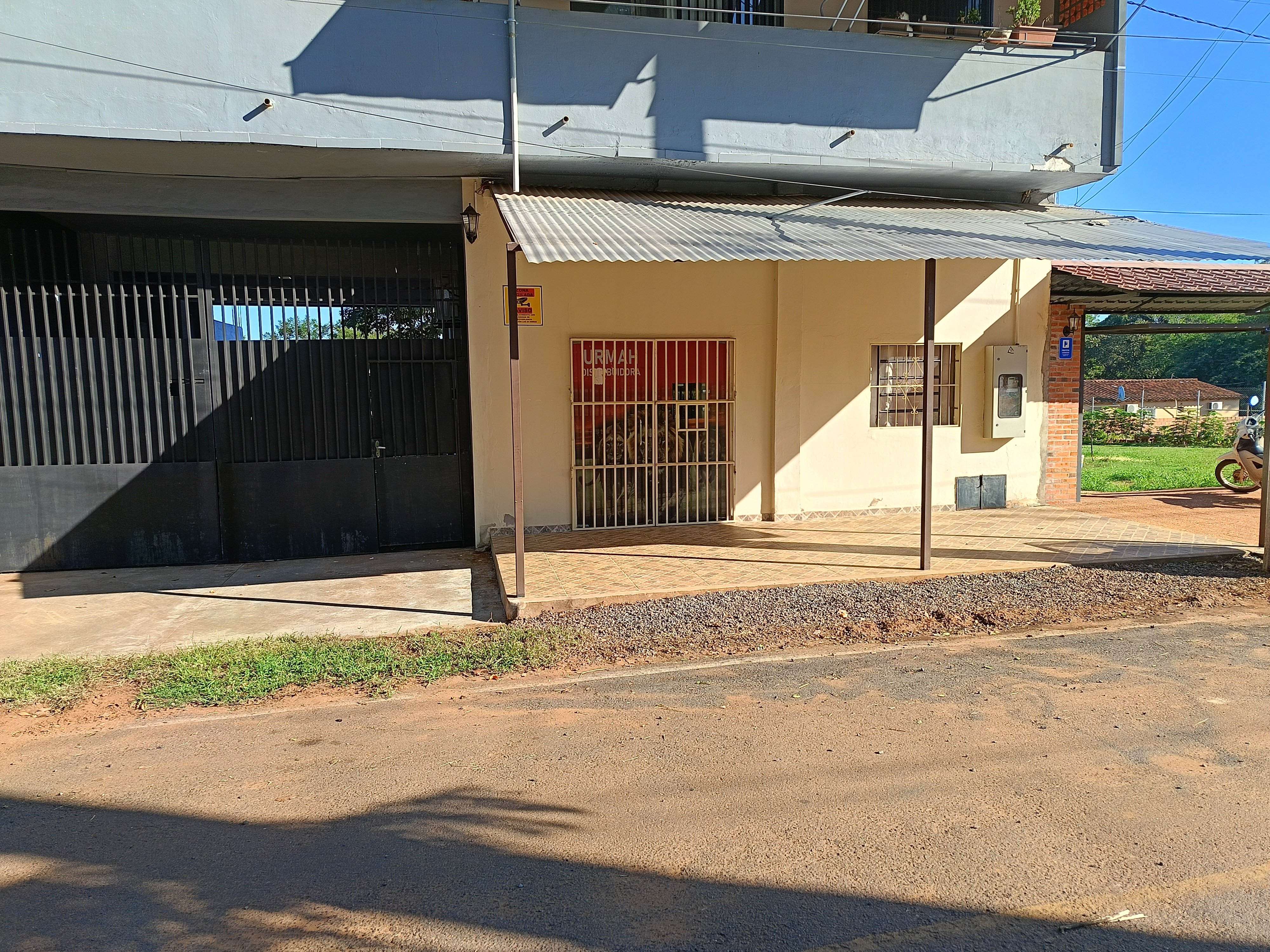 We rent a 60 m2 loft, with 25 m2 vereda al exterior