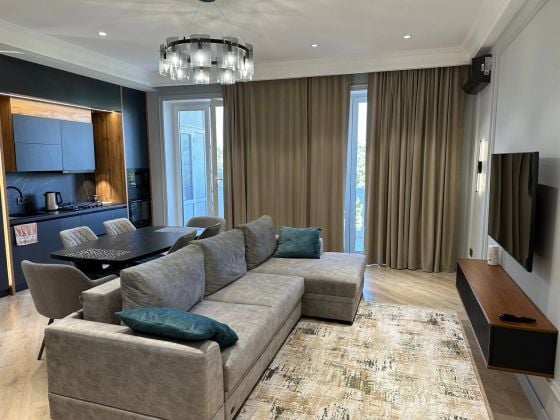 Brand new 1 bedroom flat of 60 m2 with open balcony in the city center