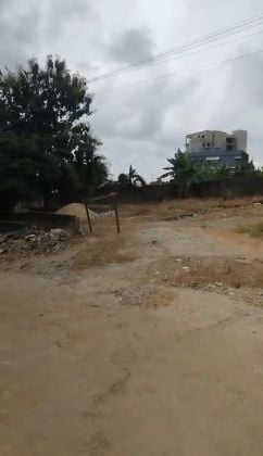 For sale: a lovely plot of land measuring 742m2 in Cocody Riviera 4 ...