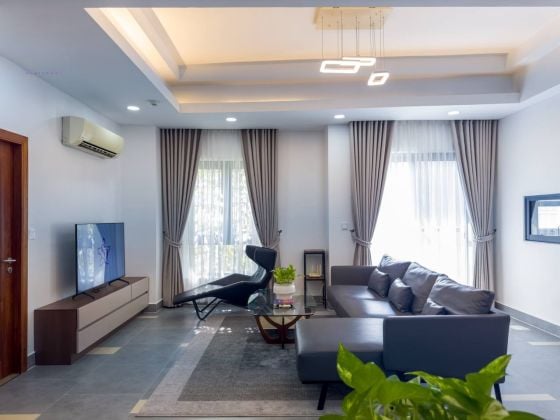 Newly Renovated 2 Bedrooms and 2 bathrooms 