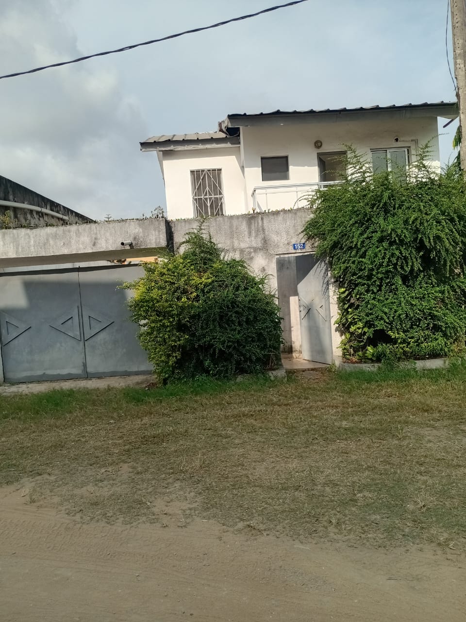 Vente d'une villa duplex de 4 pièces à cocody riviera 4 M'badon cite Eden