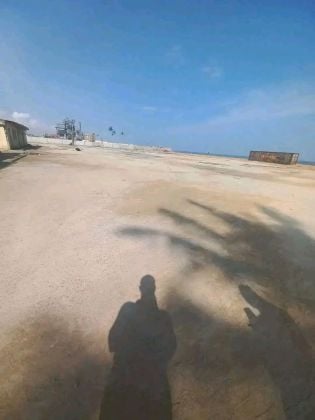 Alquiler de una magnífica plataforma de 8513 m2 con báscula ...