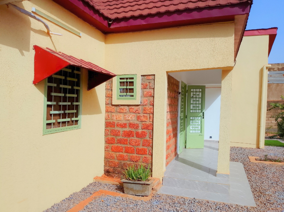 VILLA MODERNE - 2 CHAMBRES SALON A OUAGA 2000 EN LOCATION MEUBLÉE 