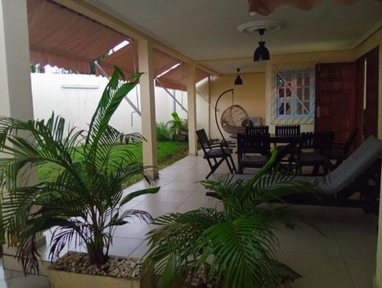 Location une belle villa basse à Cocody Riviera les jardins