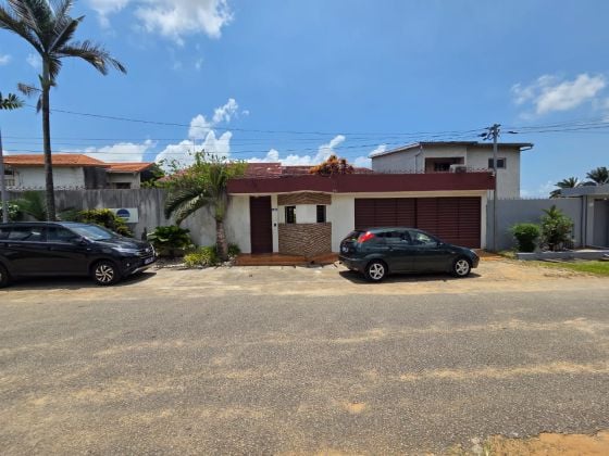 2 PLATEAUX ENA :  Location d'un duplex de 11 pièces à usage ...