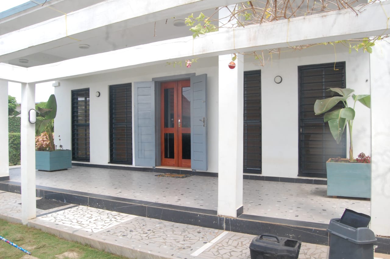 Villa de charme à louer à Calavi AKASSATO 