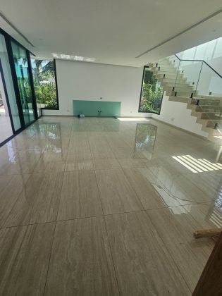 FOR RENT IN LES VALLON: A NEW, HIGH-END 7-ROOM DUPLEX 