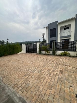 ✨ Luxury Duplex for Rent – Bugesera