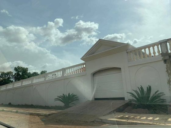 Belle villa duplex de 11 pièces + piscine Ouaga 2000 Zone A