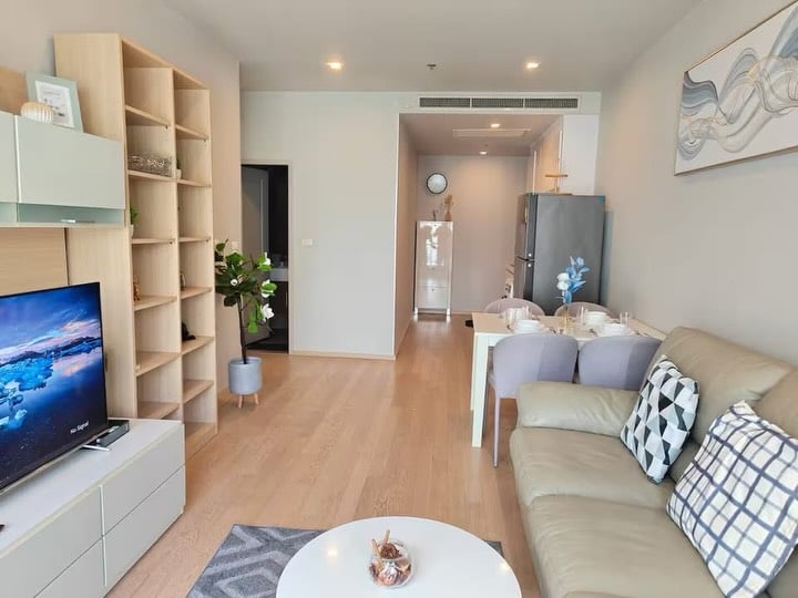 Se alquila apartamento en Noble Refine Phrom Phong | Amplio apartamento de 2 habitaciones | A 5 minutos a pie de la estación de BTS