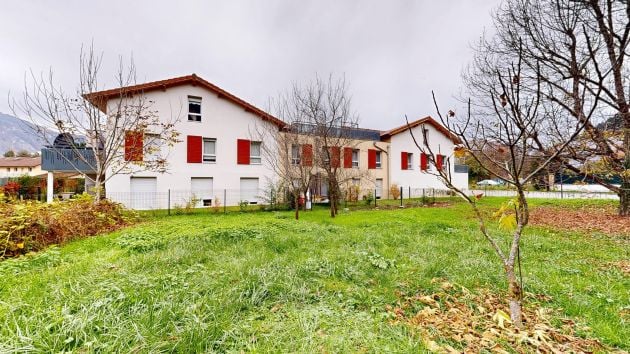 Penthouse Duplex avec Grandes Terrasses – Proche de Genève