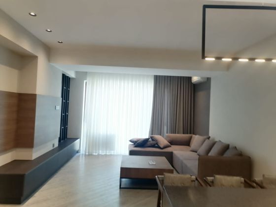 2 bədroom modern apt close to White City in Park Azure 