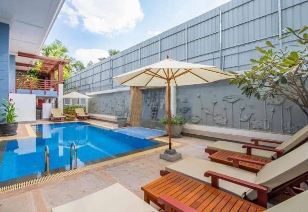 SIEM REAP A LOUER APPARTEMENT 2 CHAMBRES PISCINE
