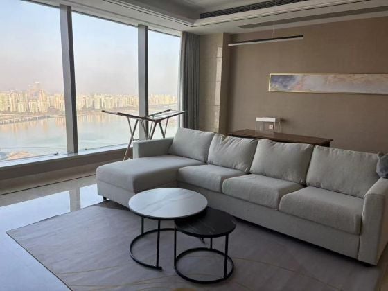 Luxury single room with perfect Jinjin lakeview