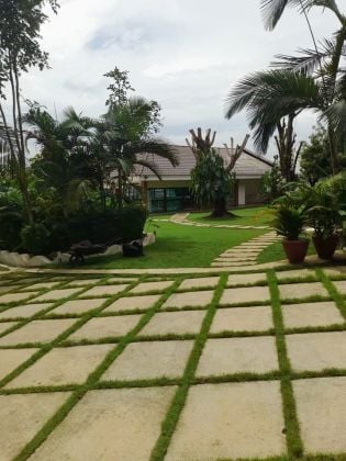 Abidjan zone4 Bietry, a 432m2 plot of land for sale with ACD (land title) ...
