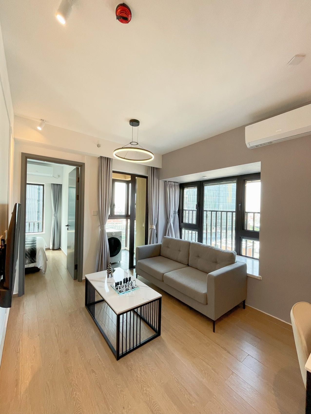 Modern, well-furnished youth apt., close to ECUST campus for long/ short lease