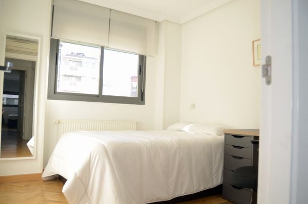 Premium furnished apartment | Steps from Cuatro Torres | Available now 