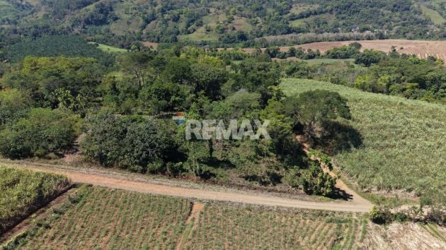 LAND FOR SALE IN LAS MERCEDES DE CAJÓN, PÉREZ ZELEDÓN ...