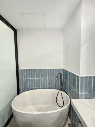 Nice studio apartment in Au Co street, Tay Ho district for rent