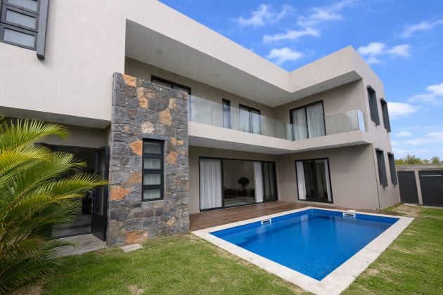 FOR RENT – FOUR-BEDROOM VILLA - PEREYBERE