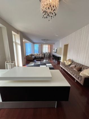 2 bedrooms near Akva park center