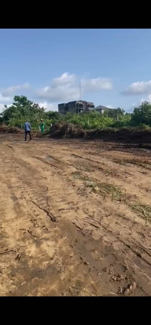 TERRAIN À VENDRE À JAPOMA PRÈS DU STADDE