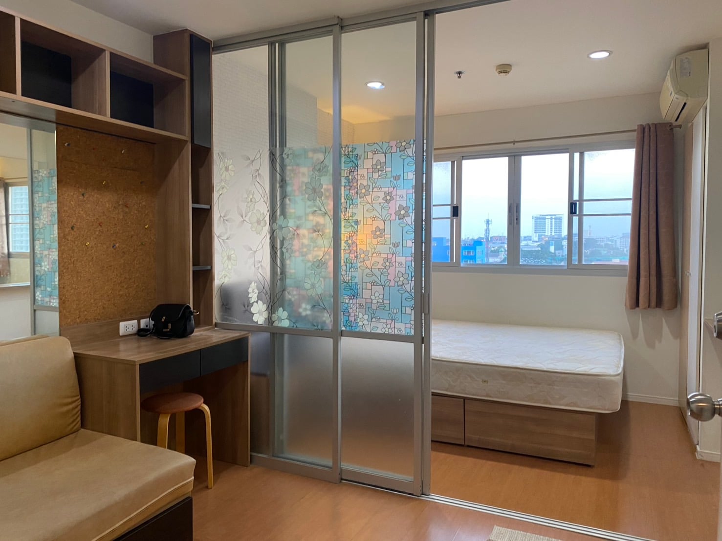 Condo for rent, North Pattaya, Sukhumvit Road. Can come to view