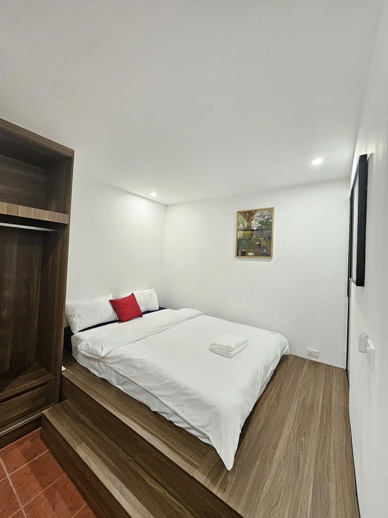 Nice studio apartment with bathtub in Au Co street, Tay Ho district for rent