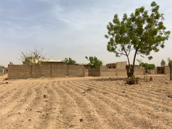 PARCELLE NUE TYPE PAN COUPÉ DE 327 M² EN VENTE À BOASSA ...