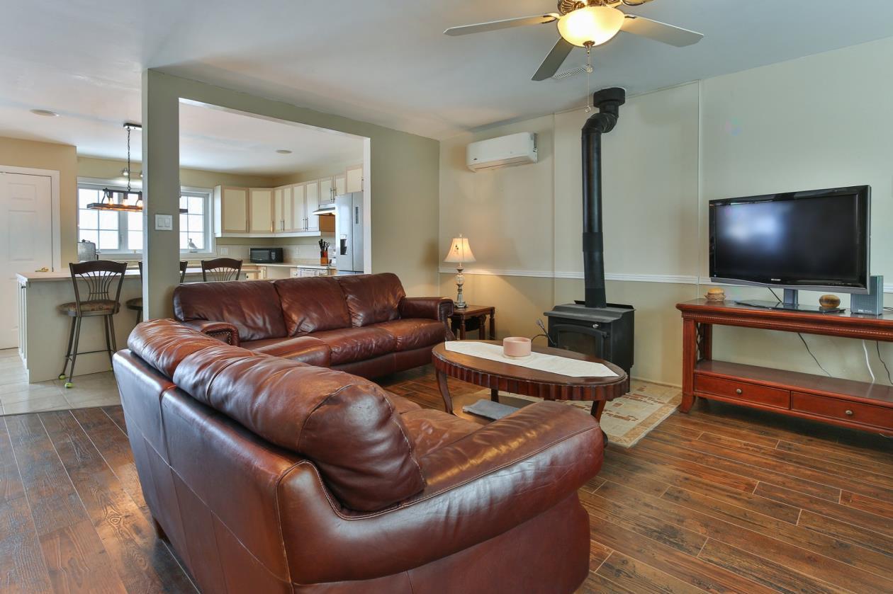 Spacieuse Maison Face au lac Champlain