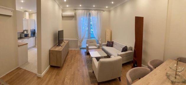 New 1 BDR flat in the center