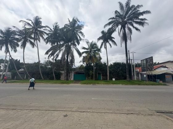 TERRAIN COMMERCIAL EN VENTE A COCODY VALLON 1202m2